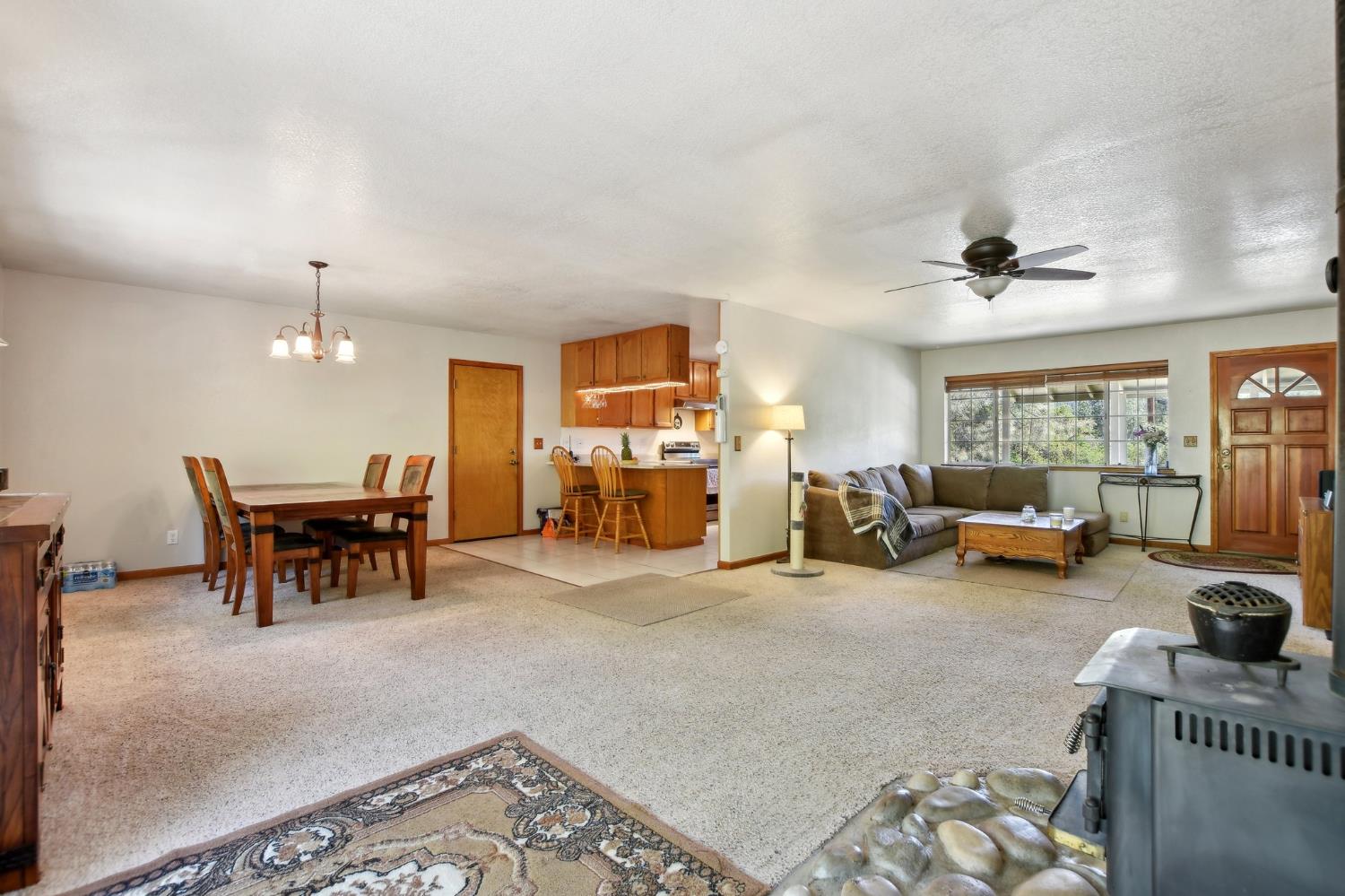 Detail Gallery Image 9 of 23 For 1840 Mary Ct, Placerville,  CA 95667 - 3 Beds | 2 Baths