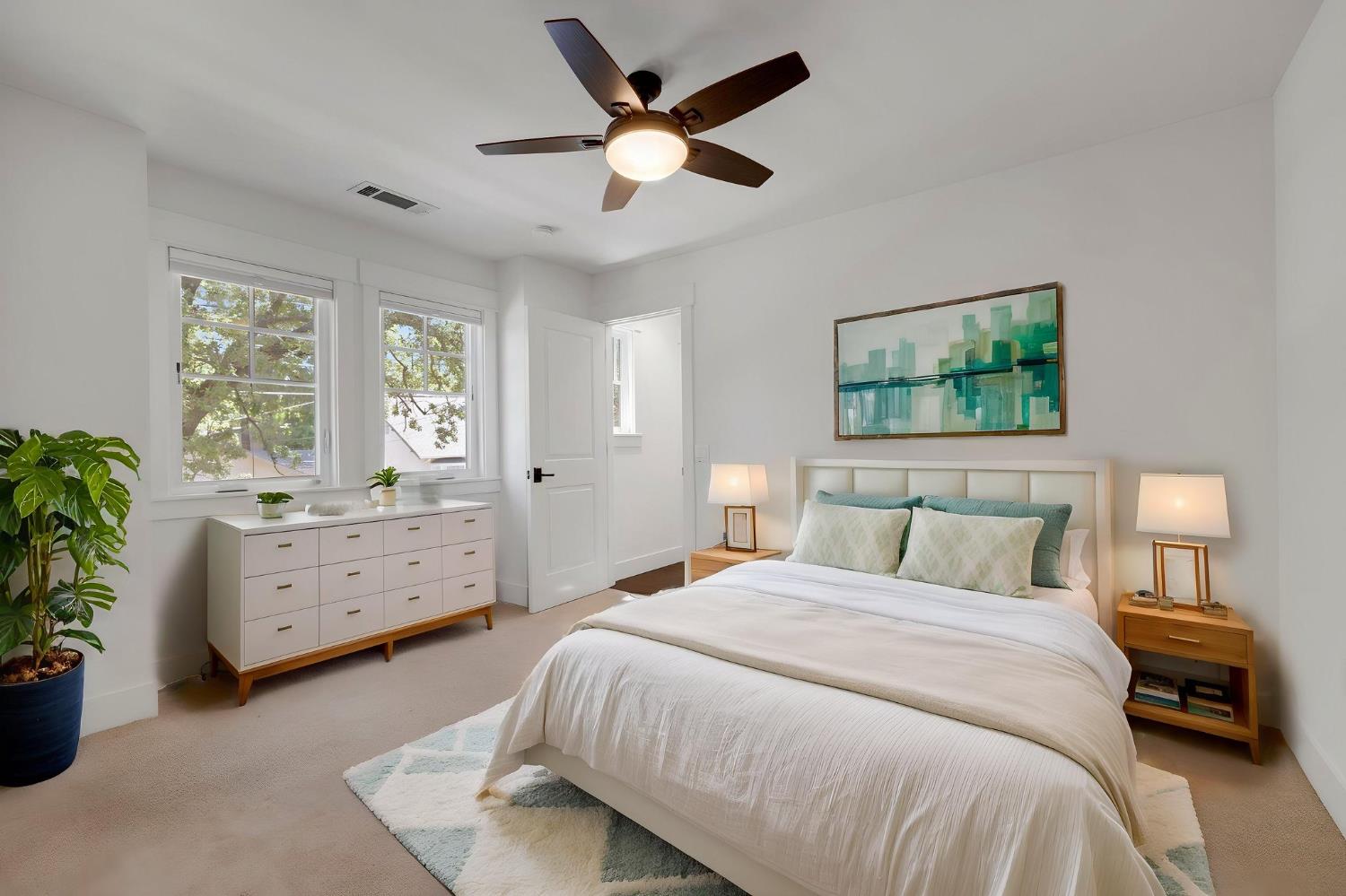 Detail Gallery Image 21 of 31 For 862 38th St, Sacramento,  CA 95816 - 3 Beds | 2/1 Baths