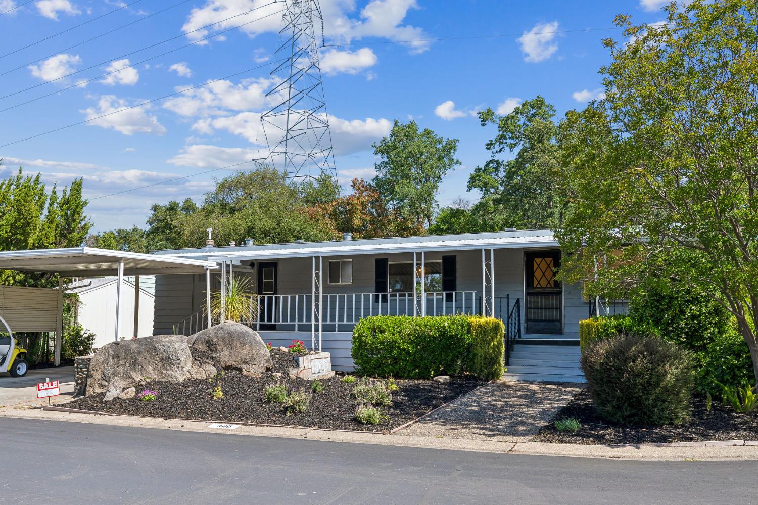 Detail Gallery Image 2 of 29 For 440 Nugget, Folsom,  CA 95630 - 2 Beds | 2 Baths