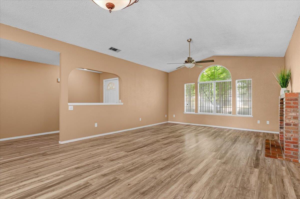 N Cleo Avenue, Fresno, California image 7