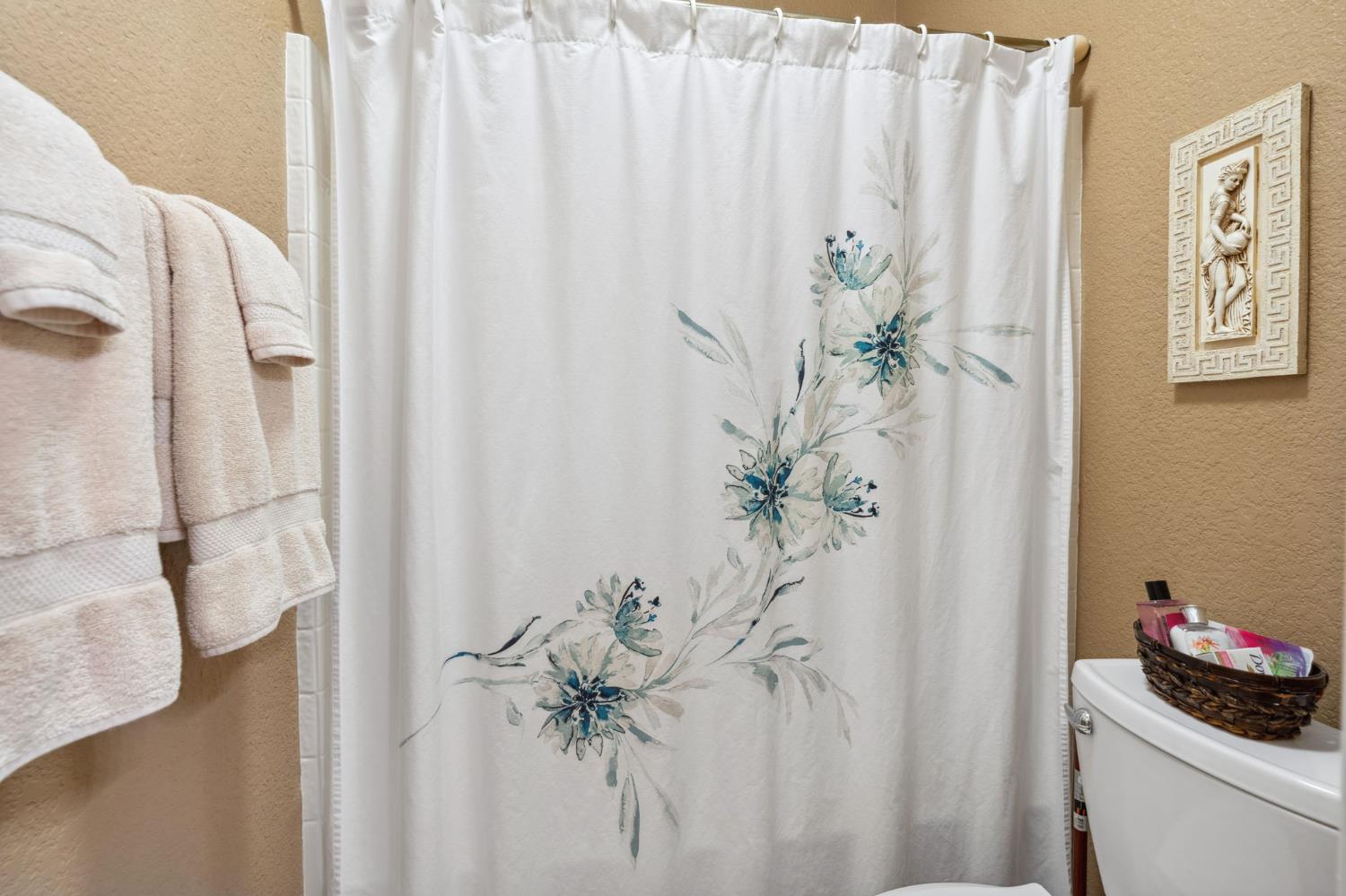 Detail Gallery Image 21 of 26 For 60 Groth Cir, Sacramento,  CA 95834 - 3 Beds | 2 Baths