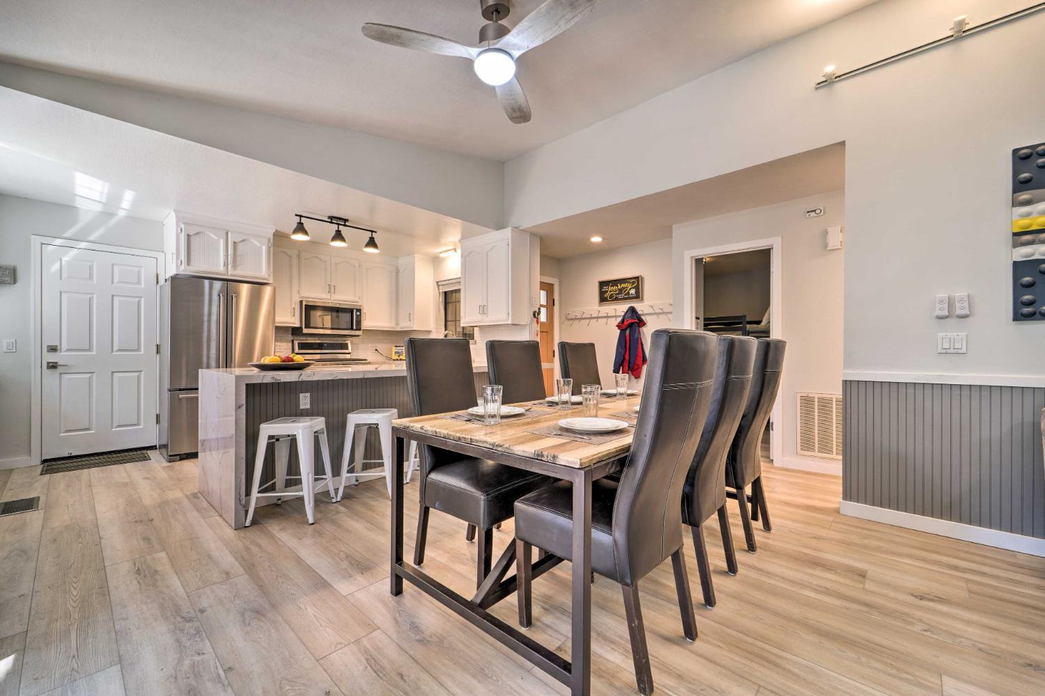 Detail Gallery Image 6 of 25 For 391 Tahoe Woods Blvd, Tahoe City,  CA 96145 - 3 Beds | 2 Baths