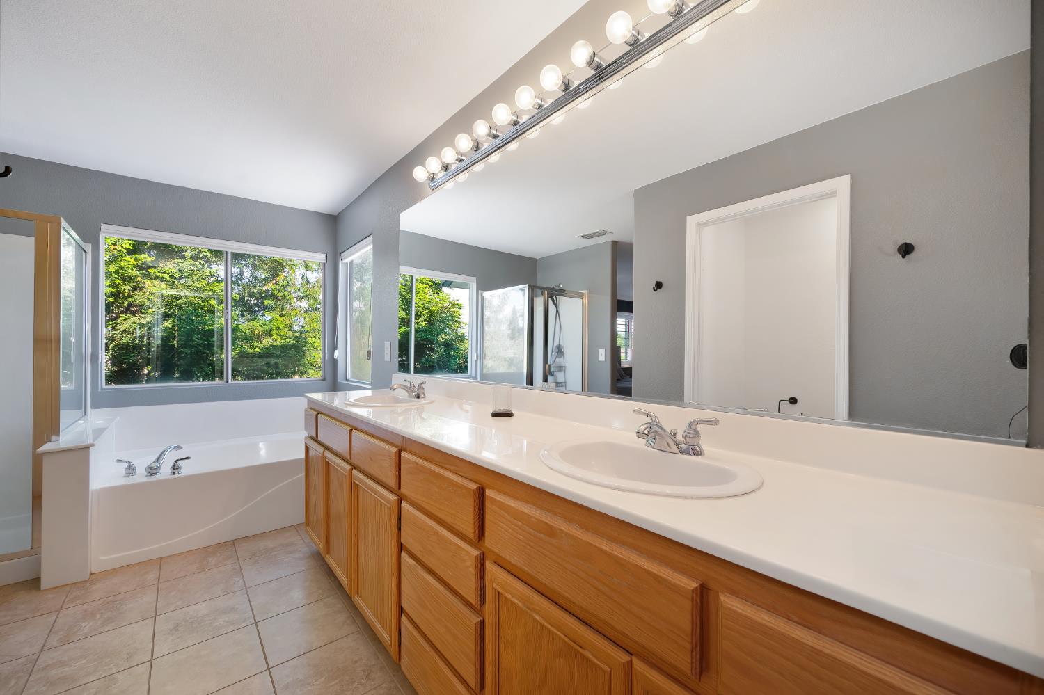 Detail Gallery Image 30 of 50 For 2865 Floradale Way, Lincoln,  CA 95648 - 4 Beds | 3 Baths