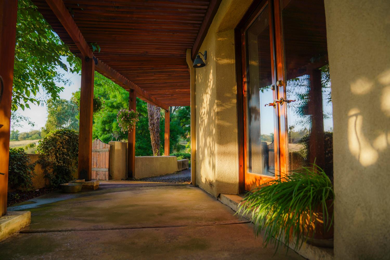 Detail Gallery Image 18 of 76 For 2701 Rattlesnake Rd, Newcastle,  CA 95658 - 4 Beds | 4 Baths