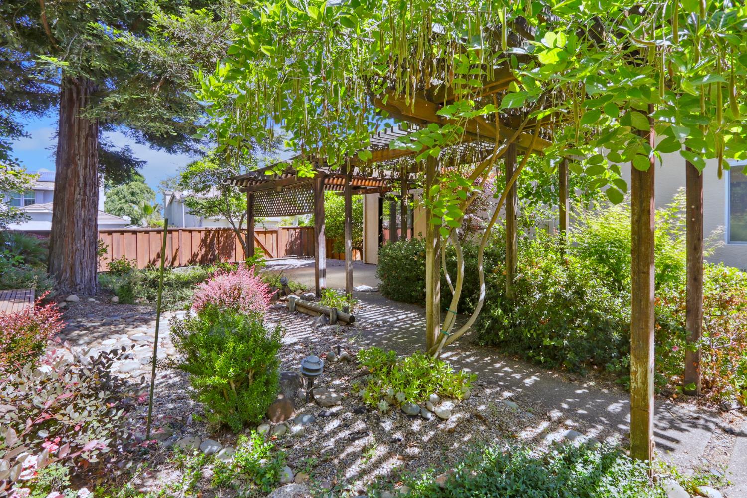 Equestrian Terrace, Rocklin, California image 40