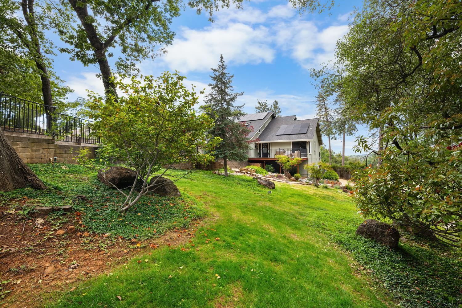 Detail Gallery Image 82 of 90 For 3379 Paloran Ct, Shingle Springs,  CA 95682 - 4 Beds | 3 Baths