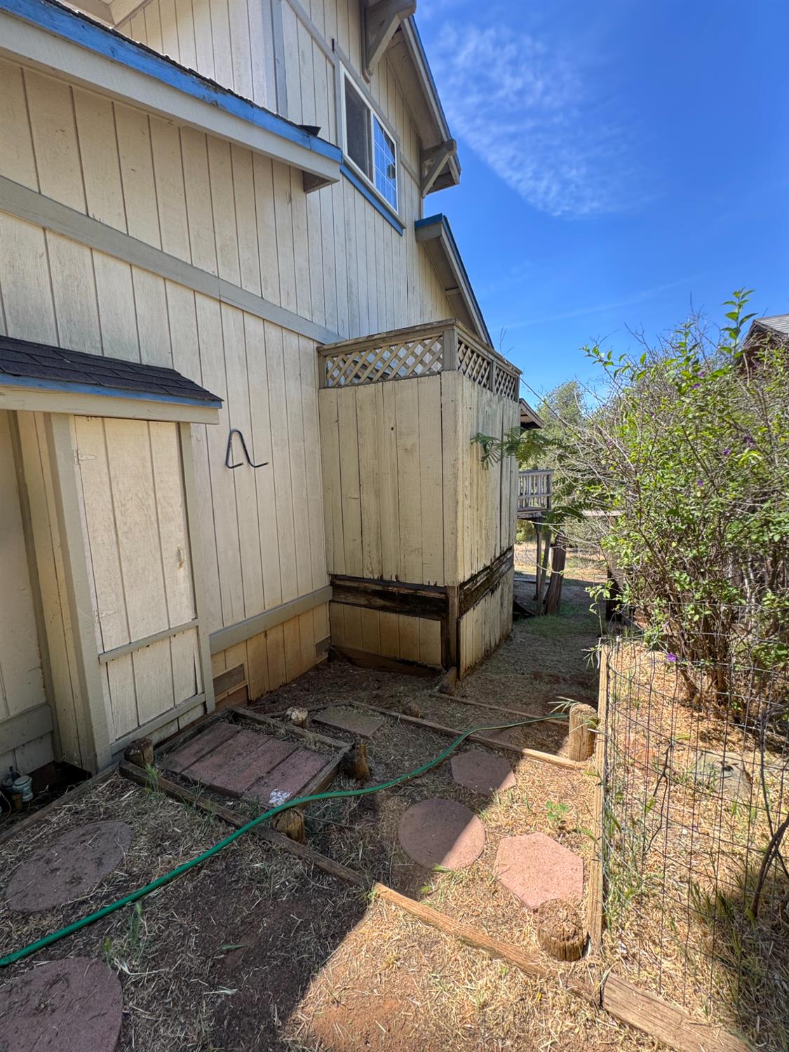 Margarita Court, Coulterville, California image 43