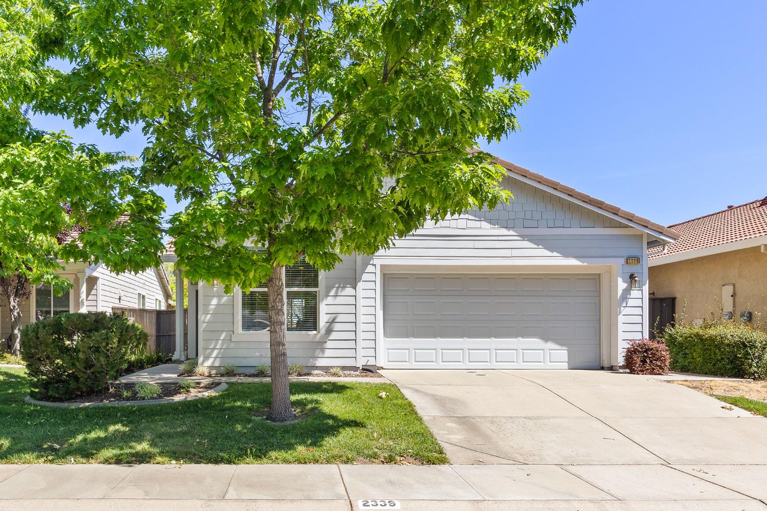 Detail Gallery Image 3 of 66 For 2339 Ryedale Ln, Sacramento,  CA 95835 - 2 Beds | 2 Baths