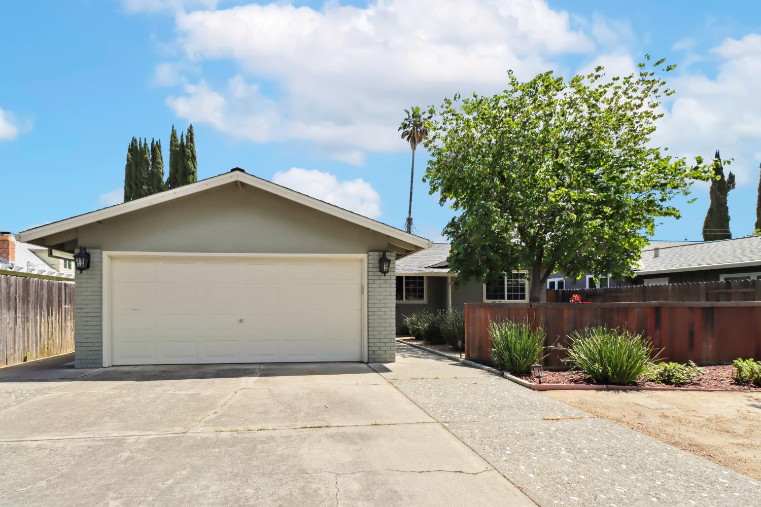 Detail Gallery Image 49 of 49 For 1614 Clemson Dr, Davis,  CA 95618 - 2 Beds | 2 Baths