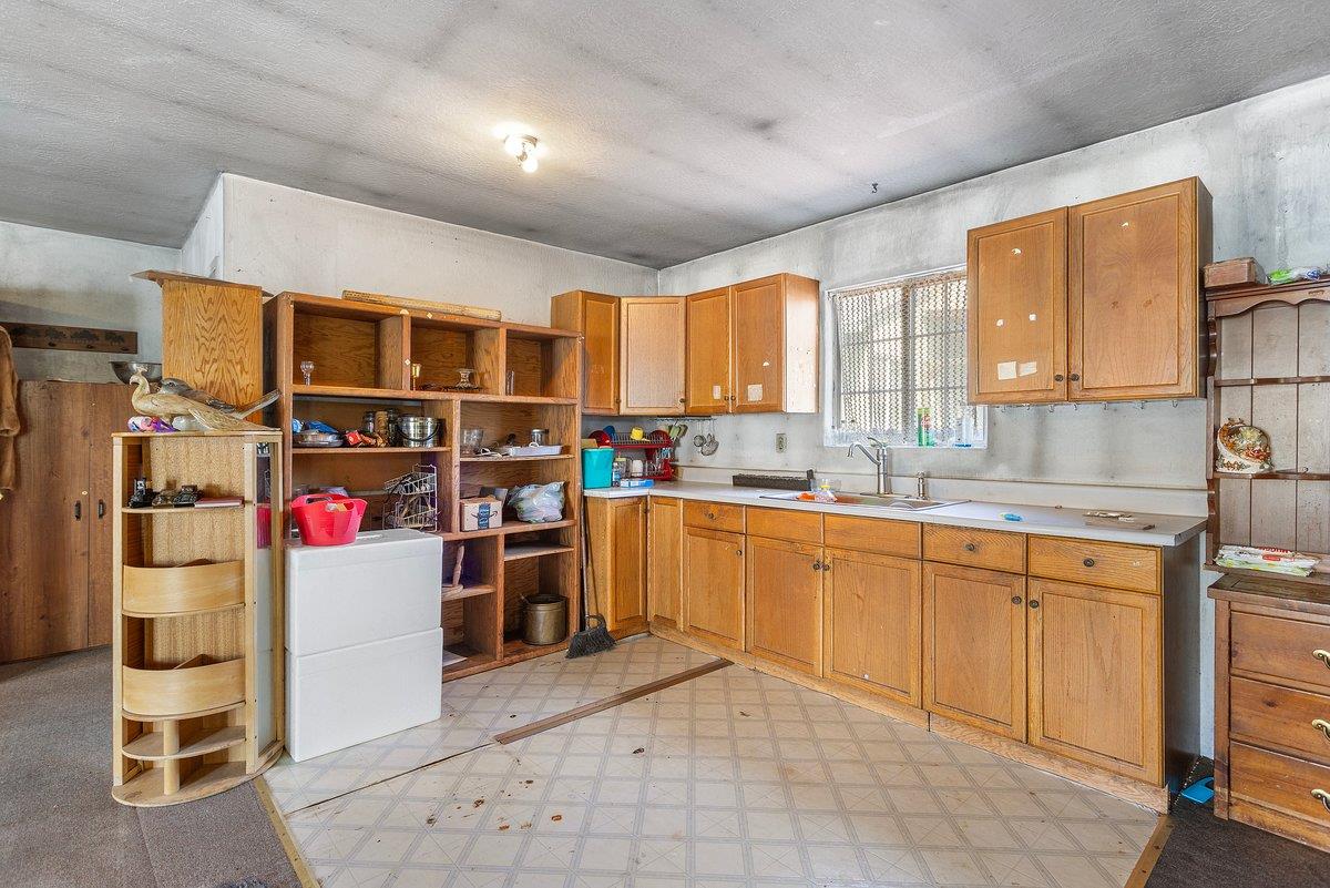 Detail Gallery Image 8 of 12 For 19770 Sprague, Castro Valley,  CA 94549 - 3 Beds | 2 Baths