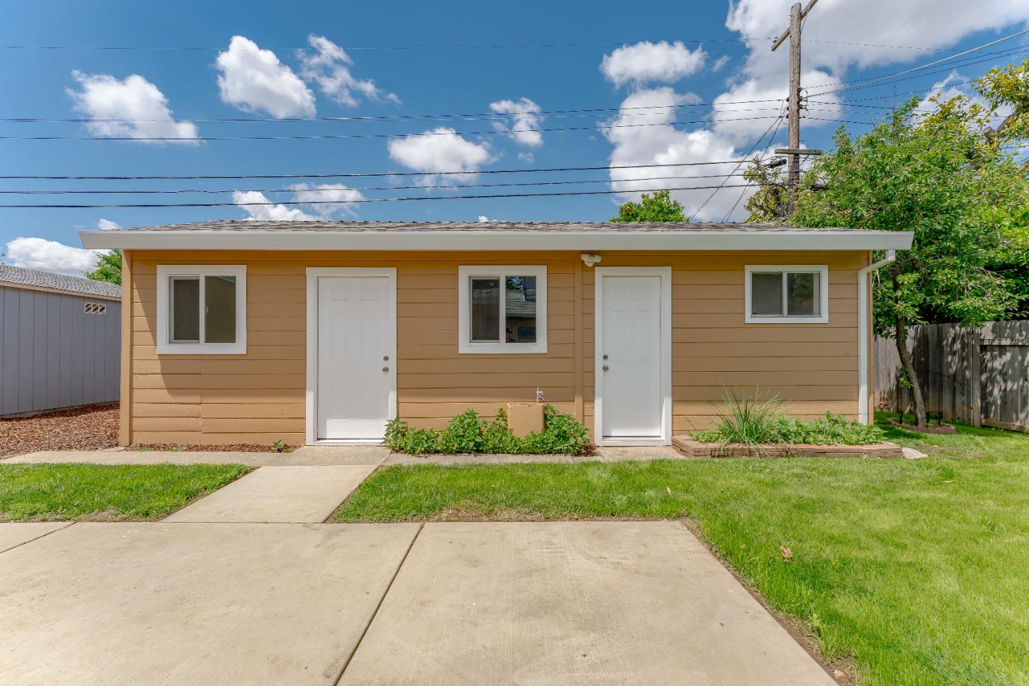 Detail Gallery Image 21 of 23 For 1325 Glenwood Rd, Sacramento,  CA 95864 - 3 Beds | 2 Baths