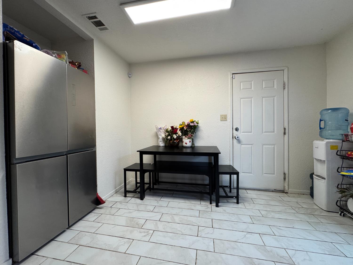 Detail Gallery Image 15 of 27 For 2131 S Sacramento St, Stockton,  CA 95206 - 3 Beds | 1/1 Baths