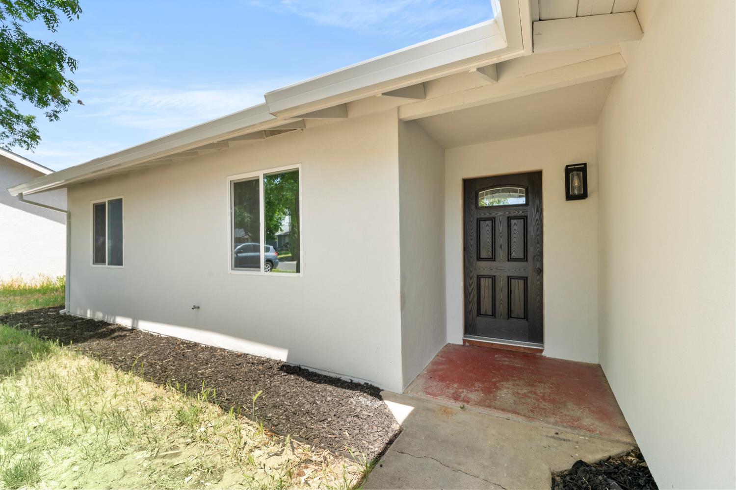 Detail Gallery Image 8 of 49 For 6716 Superior, North Highlands,  CA 95660 - 3 Beds | 2 Baths