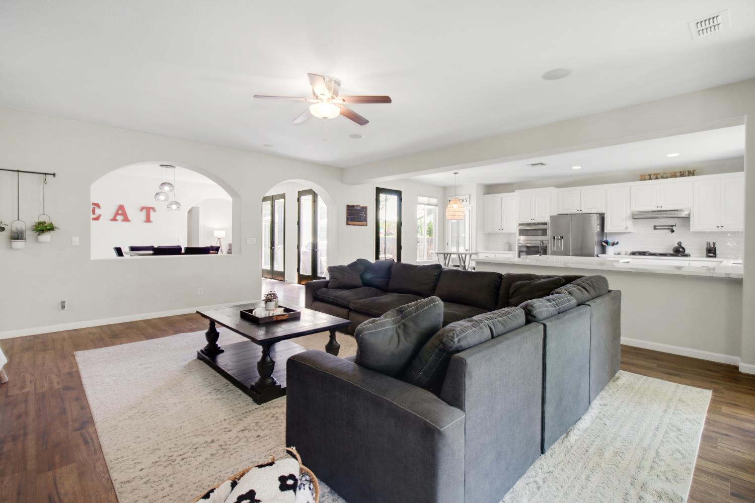 Detail Gallery Image 20 of 57 For 3068 Sparrow Dr, Sacramento,  CA 95834 - 4 Beds | 3 Baths