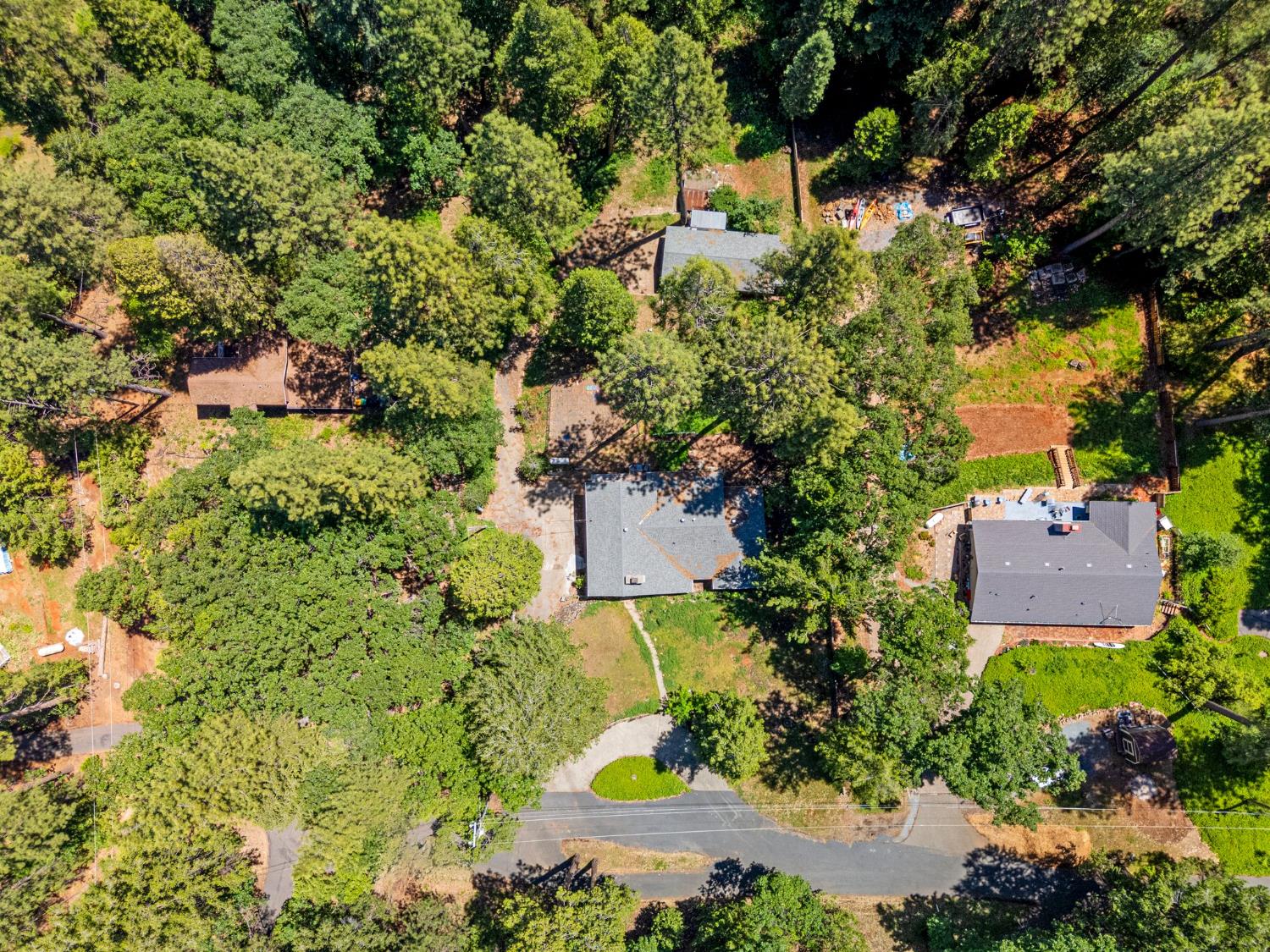 Detail Gallery Image 43 of 44 For 2809 Gardella Ln, Camino,  CA 95709 - 4 Beds | 3/3 Baths