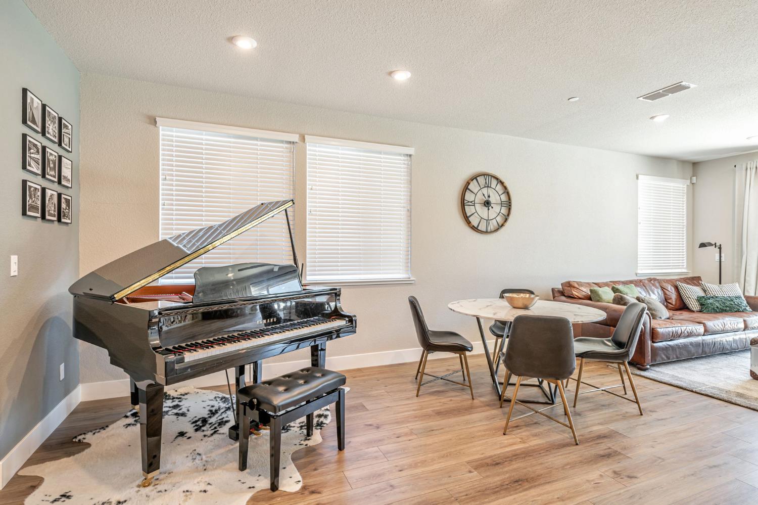 Detail Gallery Image 5 of 53 For 1528 Seneca Cir, El Dorado Hills,  CA 95762 - 4 Beds | 3 Baths