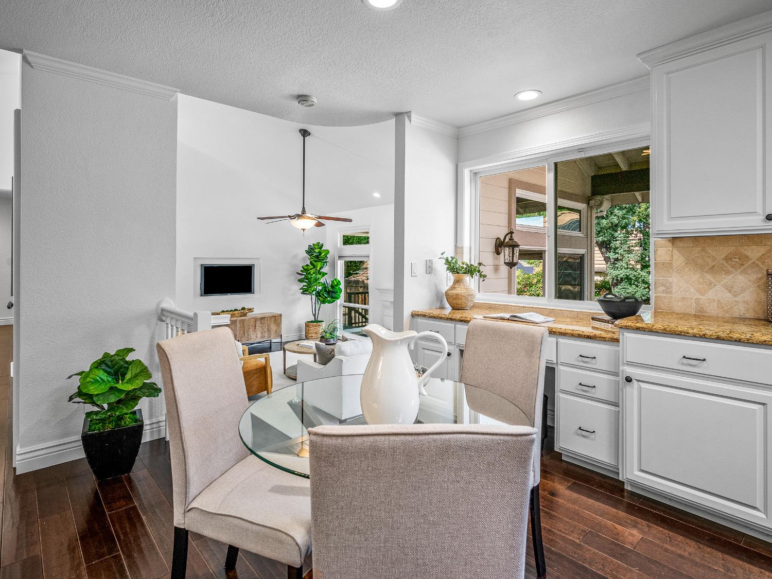 Detail Gallery Image 15 of 50 For 2141 Shelby Circle, El Dorado Hills,  CA 95762 - 4 Beds | 3 Baths