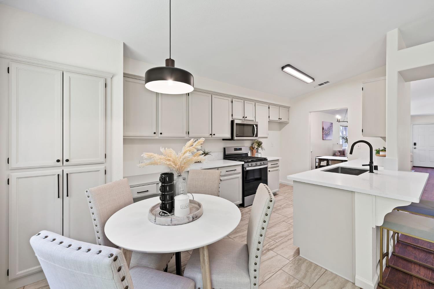 Detail Gallery Image 18 of 42 For 2167 Turtledove Ct, Lodi,  CA 95240 - 4 Beds | 2 Baths
