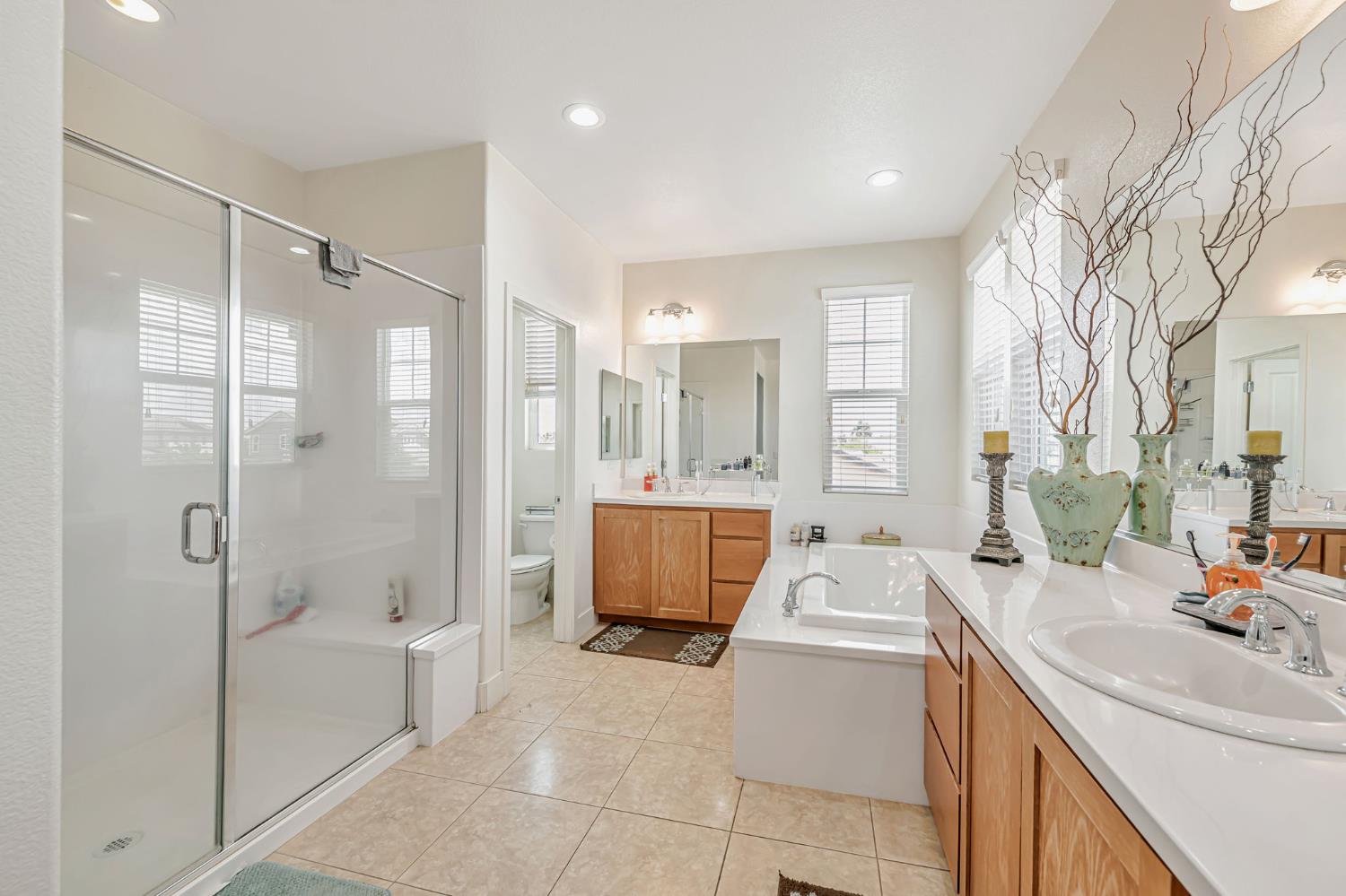 Detail Gallery Image 36 of 80 For 1162 Maugham Dr, Galt,  CA 95632 - 4 Beds | 3 Baths