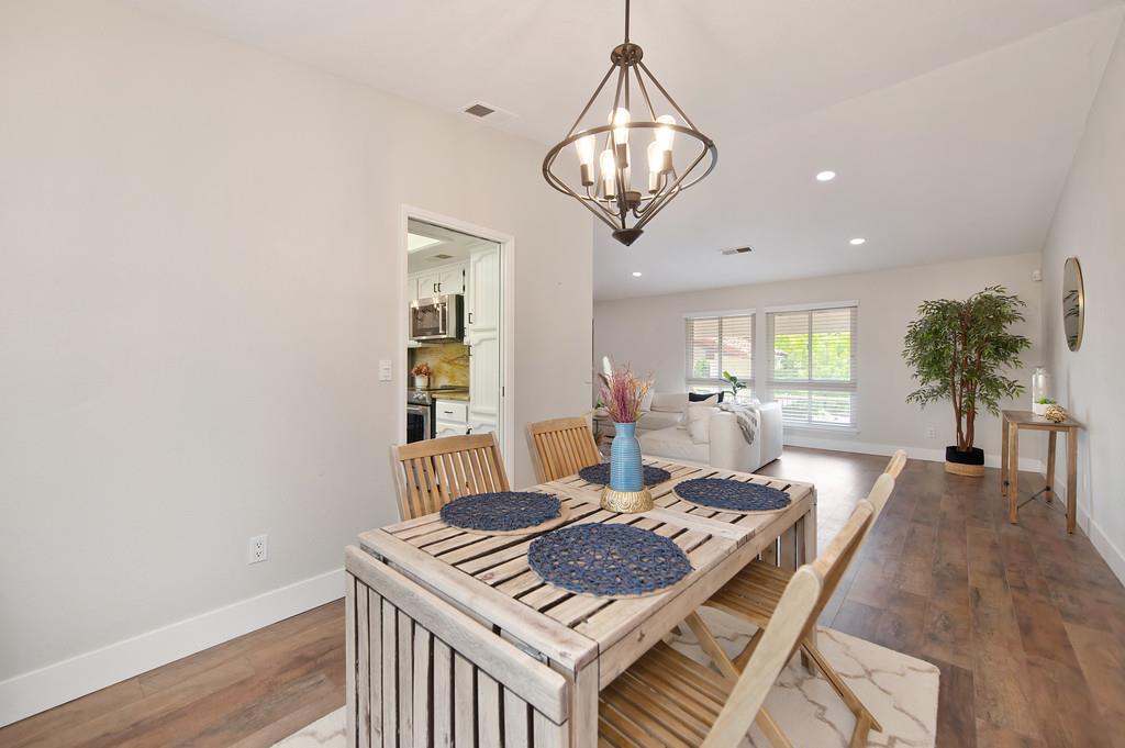 Detail Gallery Image 18 of 58 For 6895 Country Ct, Granite Bay,  CA 95746 - 4 Beds | 3 Baths