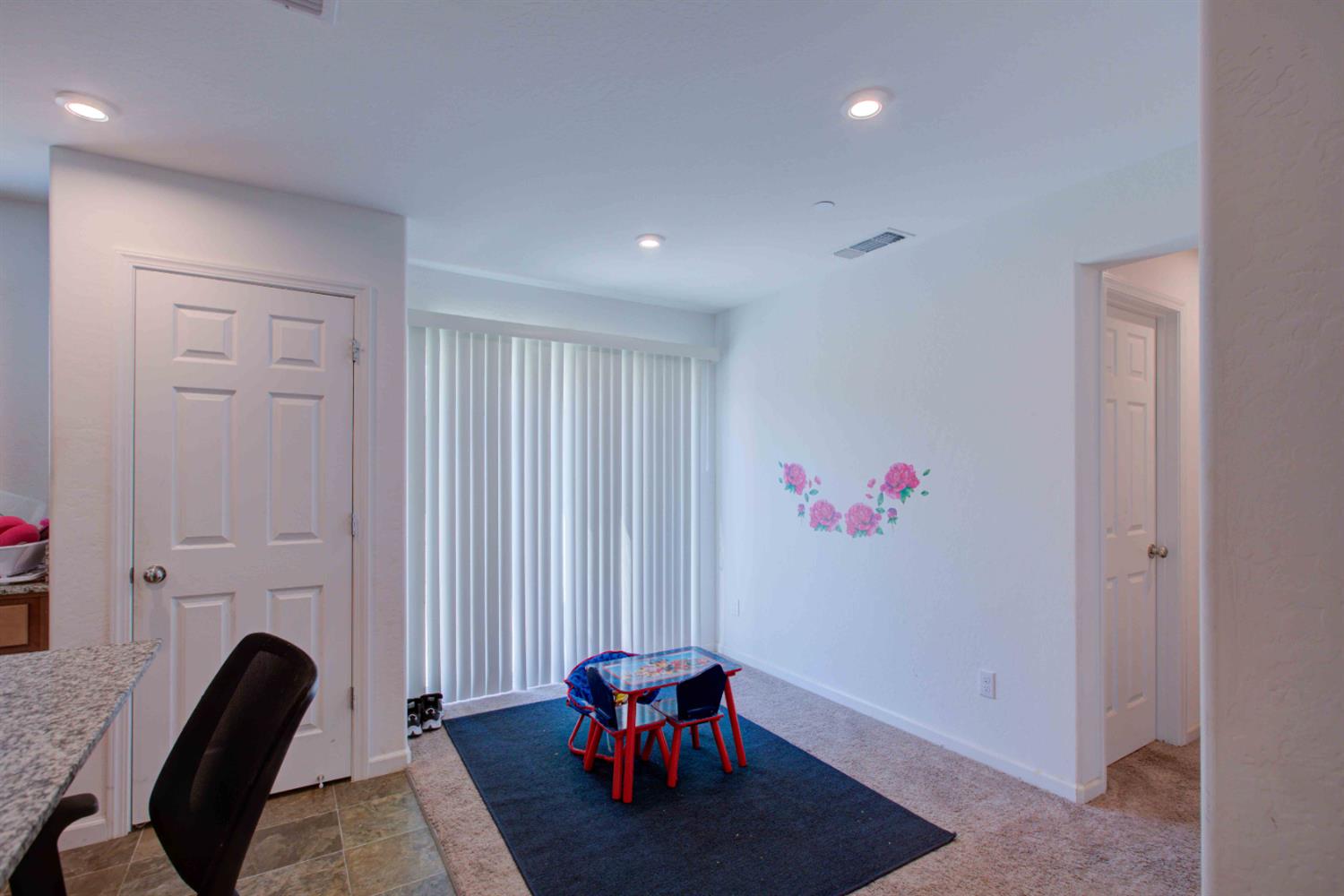Detail Gallery Image 10 of 38 For 2045 Conadria Ave, Chowchilla,  CA 93610 - 4 Beds | 3 Baths