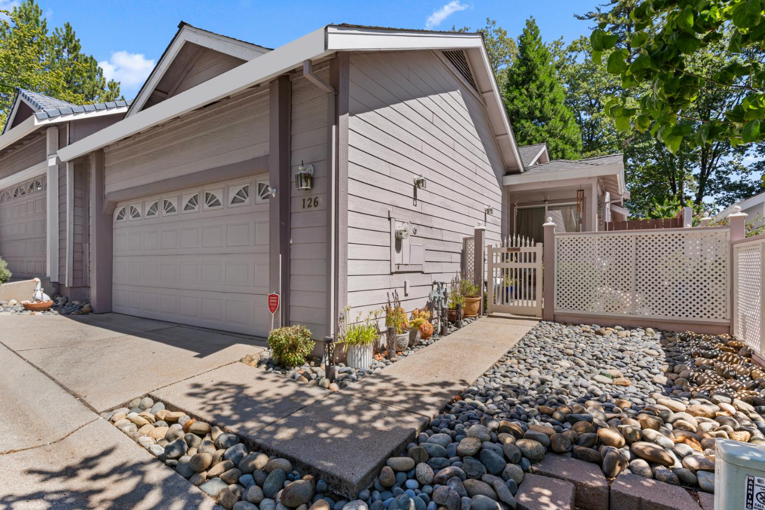 Detail Gallery Image 25 of 26 For 126 Carriage Ln, Grass Valley,  CA 95949 - 2 Beds | 2 Baths