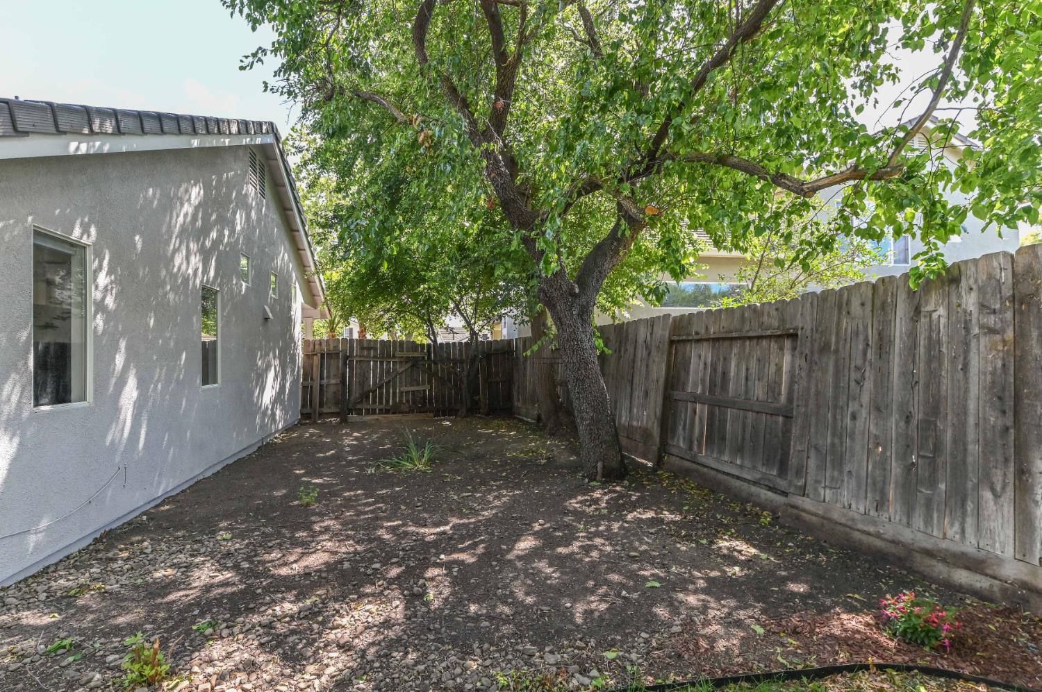Detail Gallery Image 12 of 55 For 2535 Bridle Creek Ct, Tracy,  CA 95377 - 2 Beds | 2 Baths