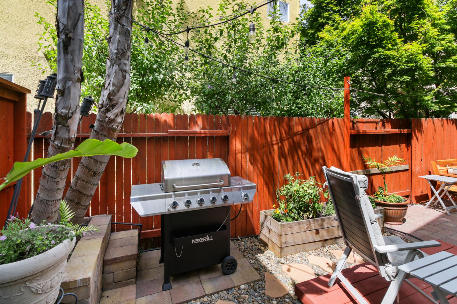 Detail Gallery Image 38 of 48 For 388 Metro Ln, West Sacramento,  CA 95605 - 3 Beds | 2/1 Baths