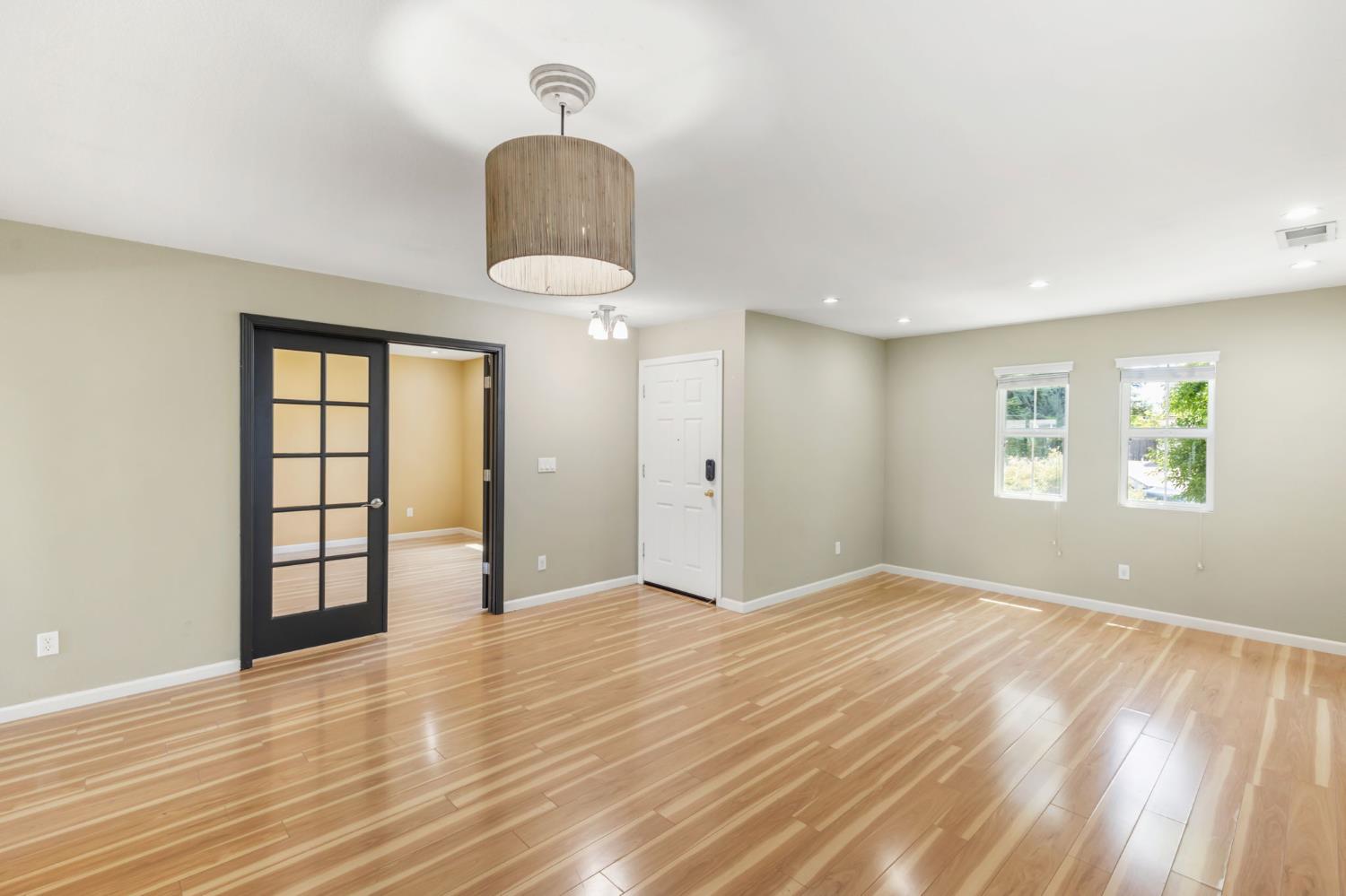 Barney Avenue, Olivehurst, California image 11