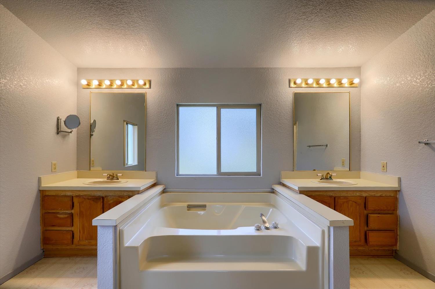 Detail Gallery Image 36 of 65 For 18386 Piper Ln, Penn Valley,  CA 95946 - 3 Beds | 2 Baths
