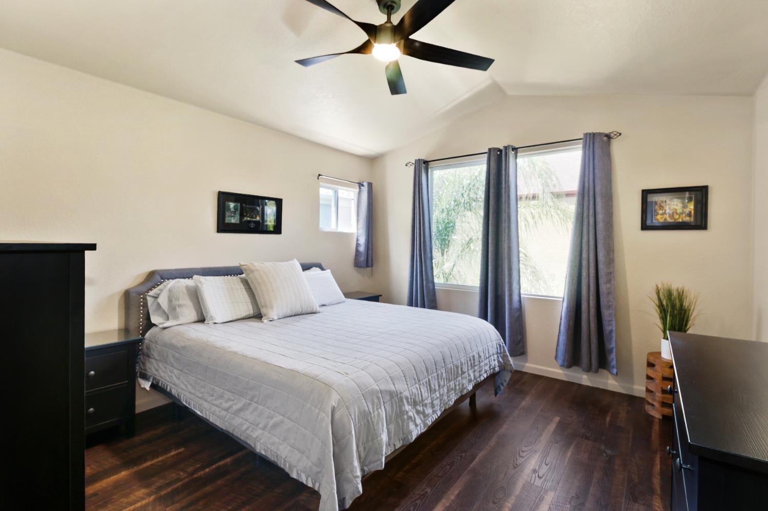 Detail Gallery Image 24 of 48 For 388 Metro Ln, West Sacramento,  CA 95605 - 3 Beds | 2/1 Baths