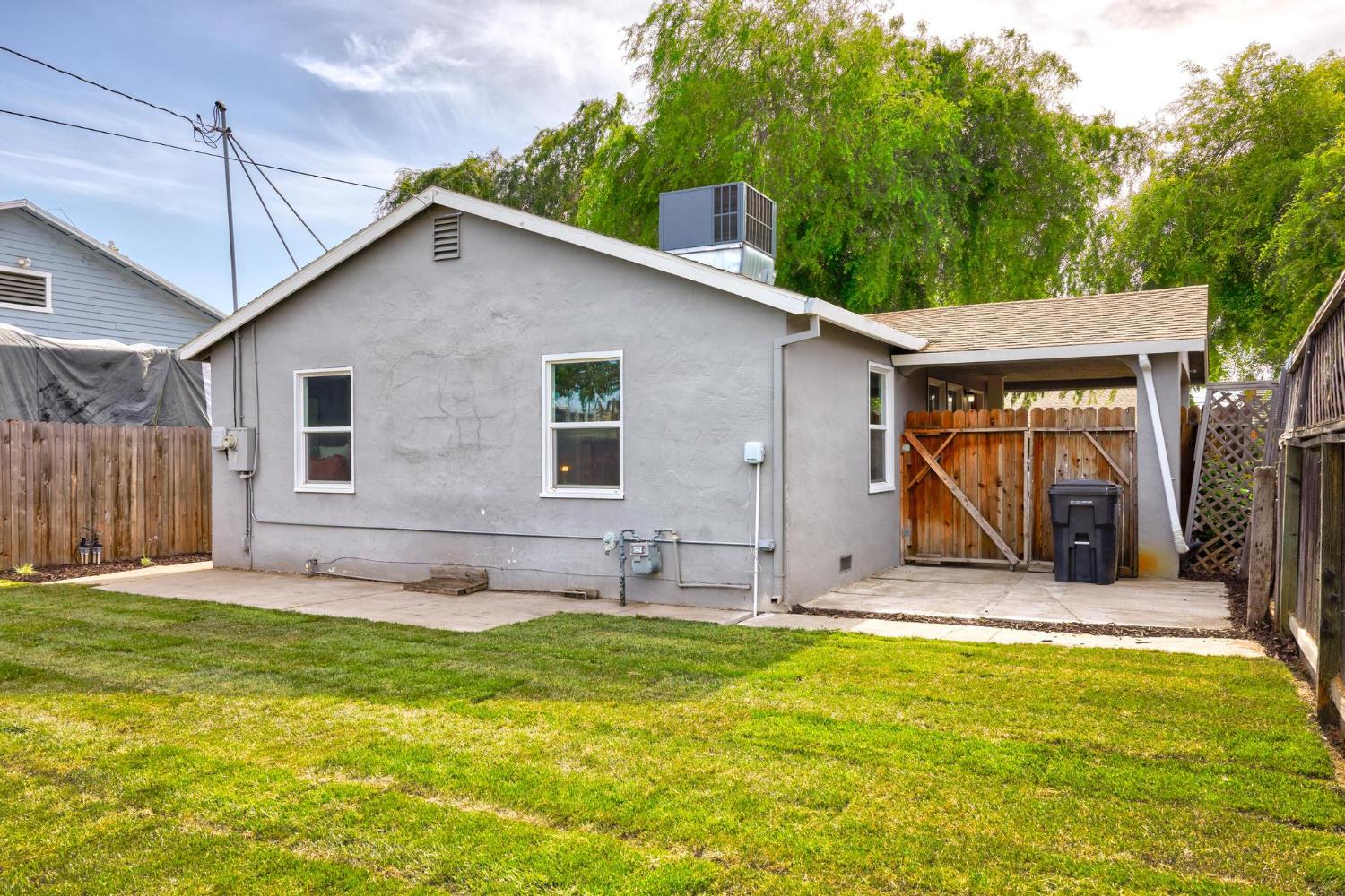 Detail Gallery Image 21 of 27 For 322 N Grant Ave, Manteca,  CA 95336 - 2 Beds | 1 Baths
