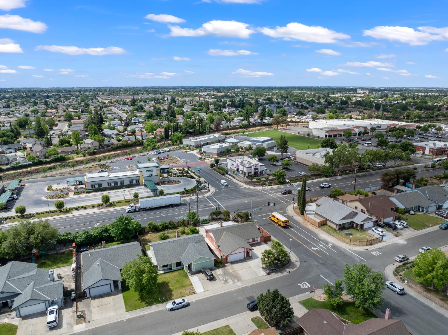 Detail Gallery Image 33 of 34 For 8200 Cottonfield Way, Sacramento,  CA 95828 - 3 Beds | 2 Baths
