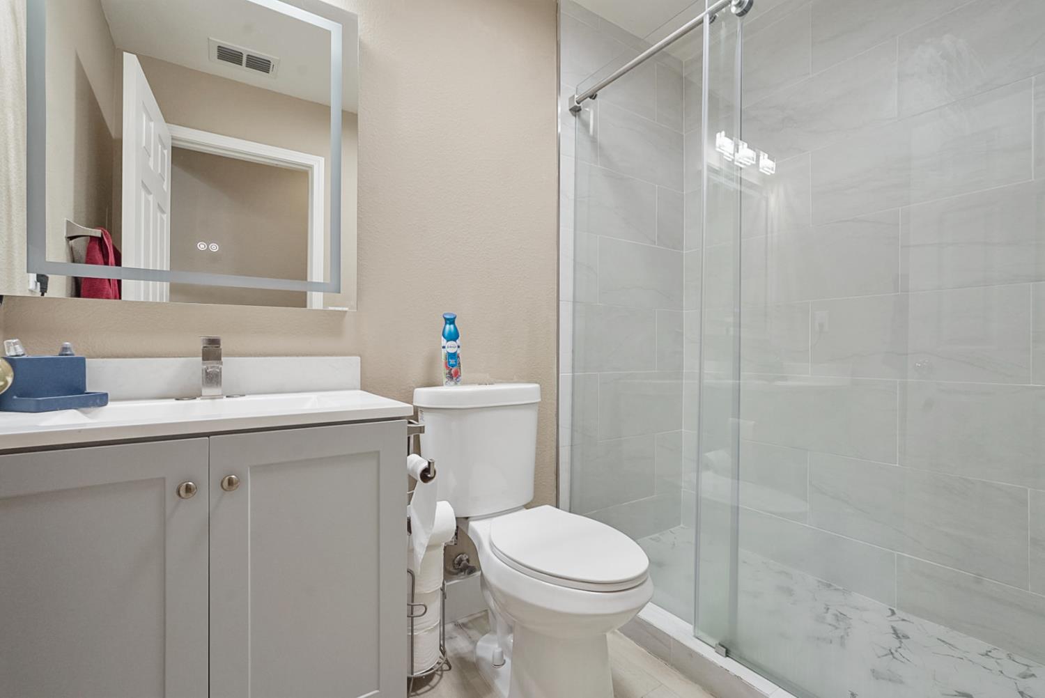 Detail Gallery Image 11 of 29 For 9505 Sarazen Ct, Patterson,  CA 95363 - 3 Beds | 3 Baths