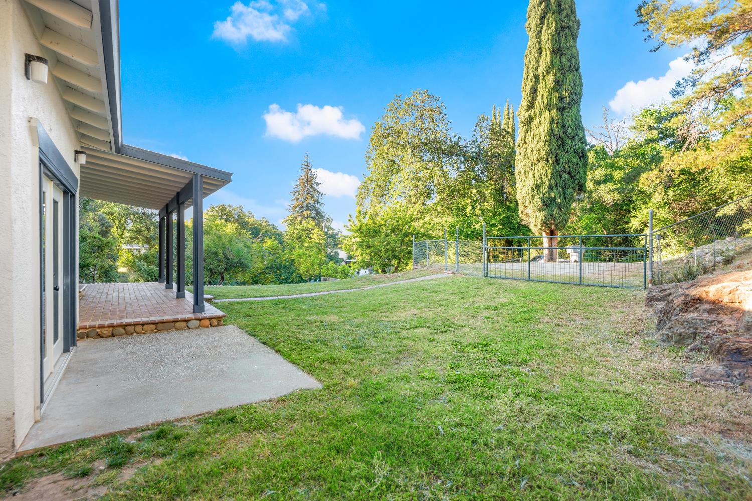 Topside Drive, Auburn, California image 16