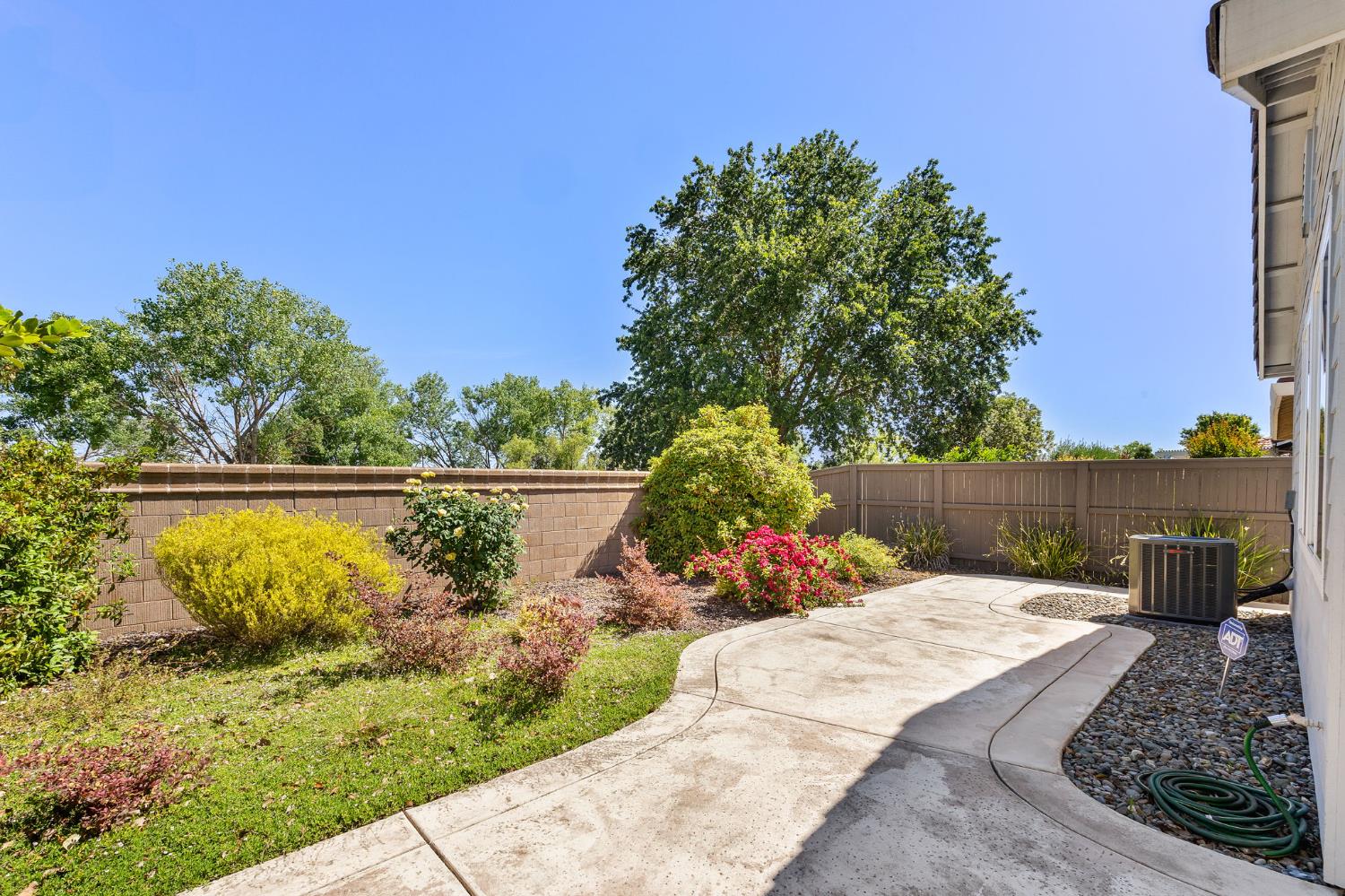 Detail Gallery Image 41 of 66 For 2339 Ryedale Ln, Sacramento,  CA 95835 - 2 Beds | 2 Baths