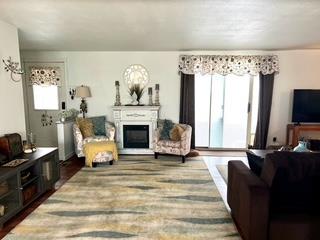 Detail Gallery Image 5 of 19 For 812 W Clover 66, Tracy,  CA 95376 - 3 Beds | 2 Baths