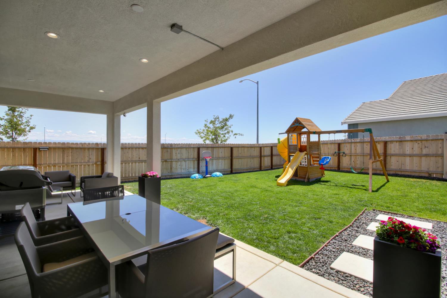 Detail Gallery Image 64 of 69 For 12818 Mission Peak Way, Rancho Cordova,  CA 95742 - 5 Beds | 4/1 Baths