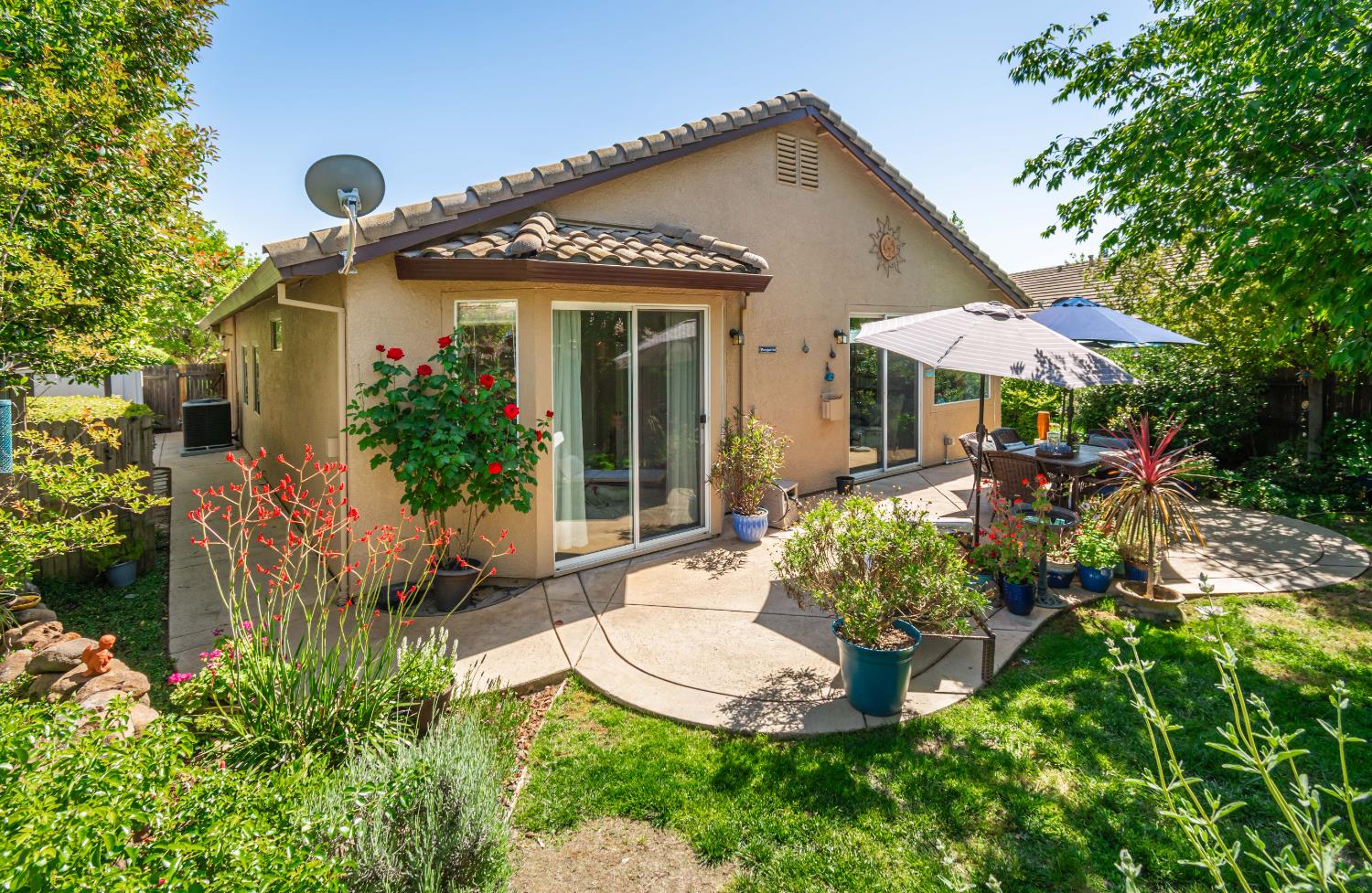 Detail Gallery Image 41 of 48 For 320 Leckenby Way, Folsom,  CA 95630 - 3 Beds | 2 Baths