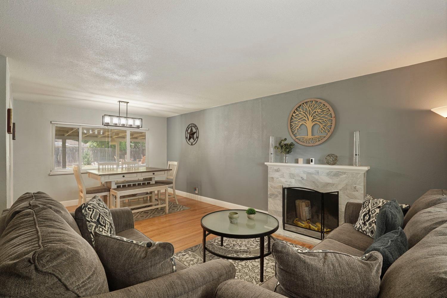Detail Gallery Image 7 of 34 For 217 E Mayfair Ave, Stockton,  CA 95207 - 3 Beds | 2 Baths