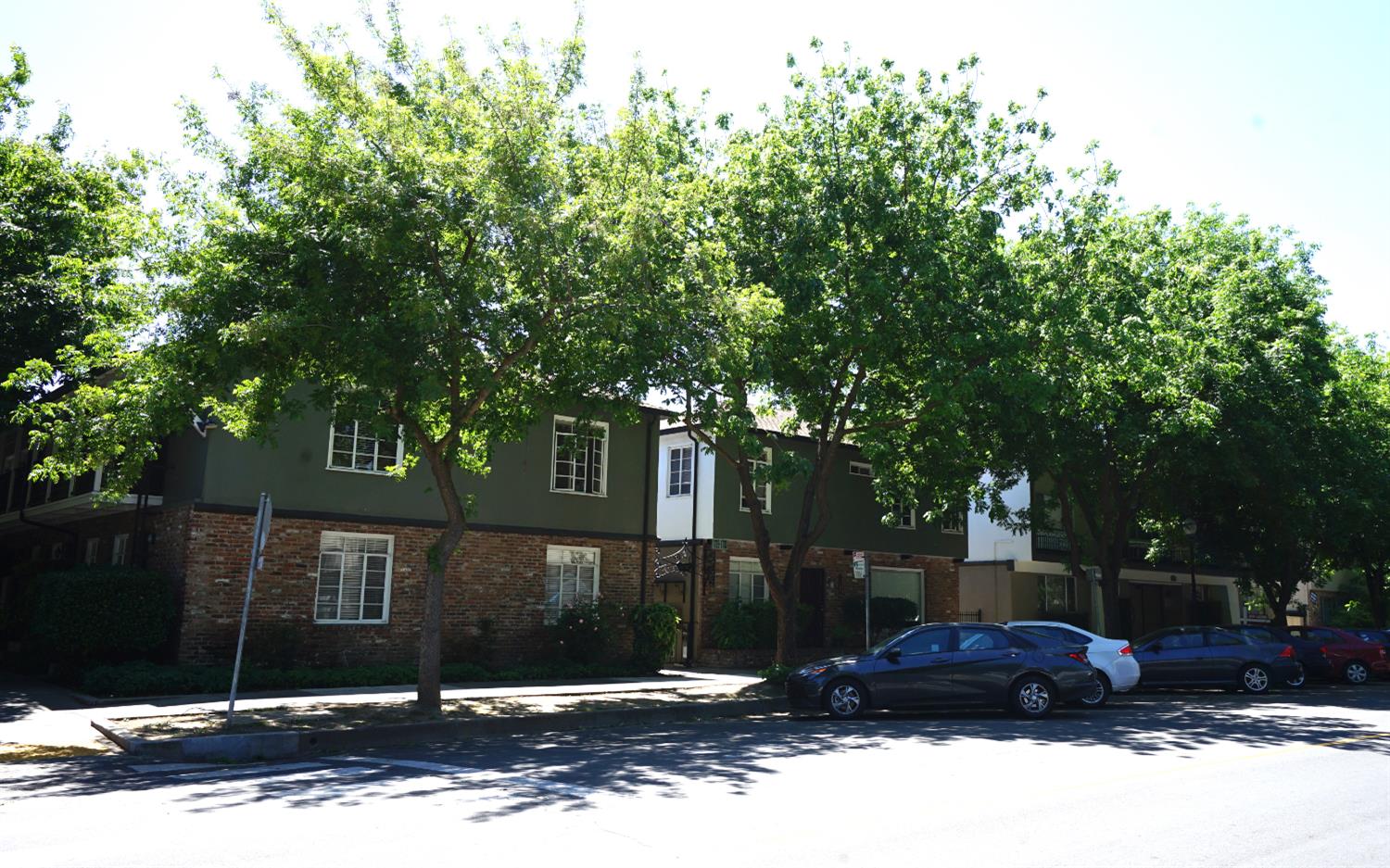 Detail Gallery Image 1 of 19 For 1716 O St, Sacramento,  CA 95811 - – Beds | – Baths