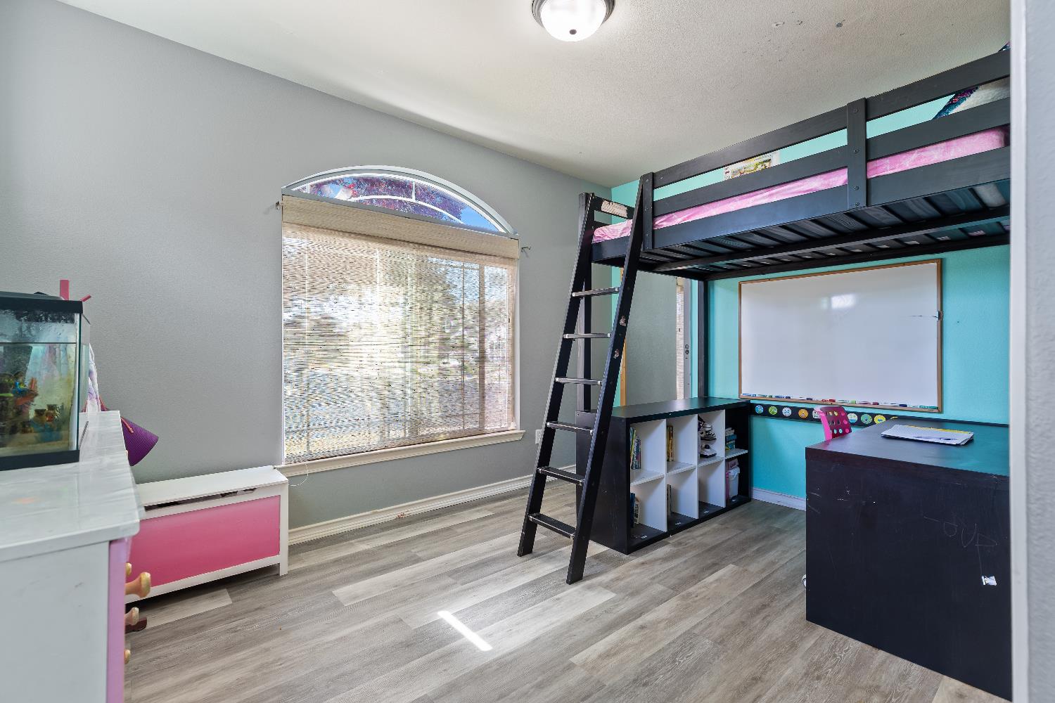 Detail Gallery Image 25 of 36 For 1795 Sea Side Ct, Plumas Lake,  CA 95961 - 4 Beds | 2 Baths