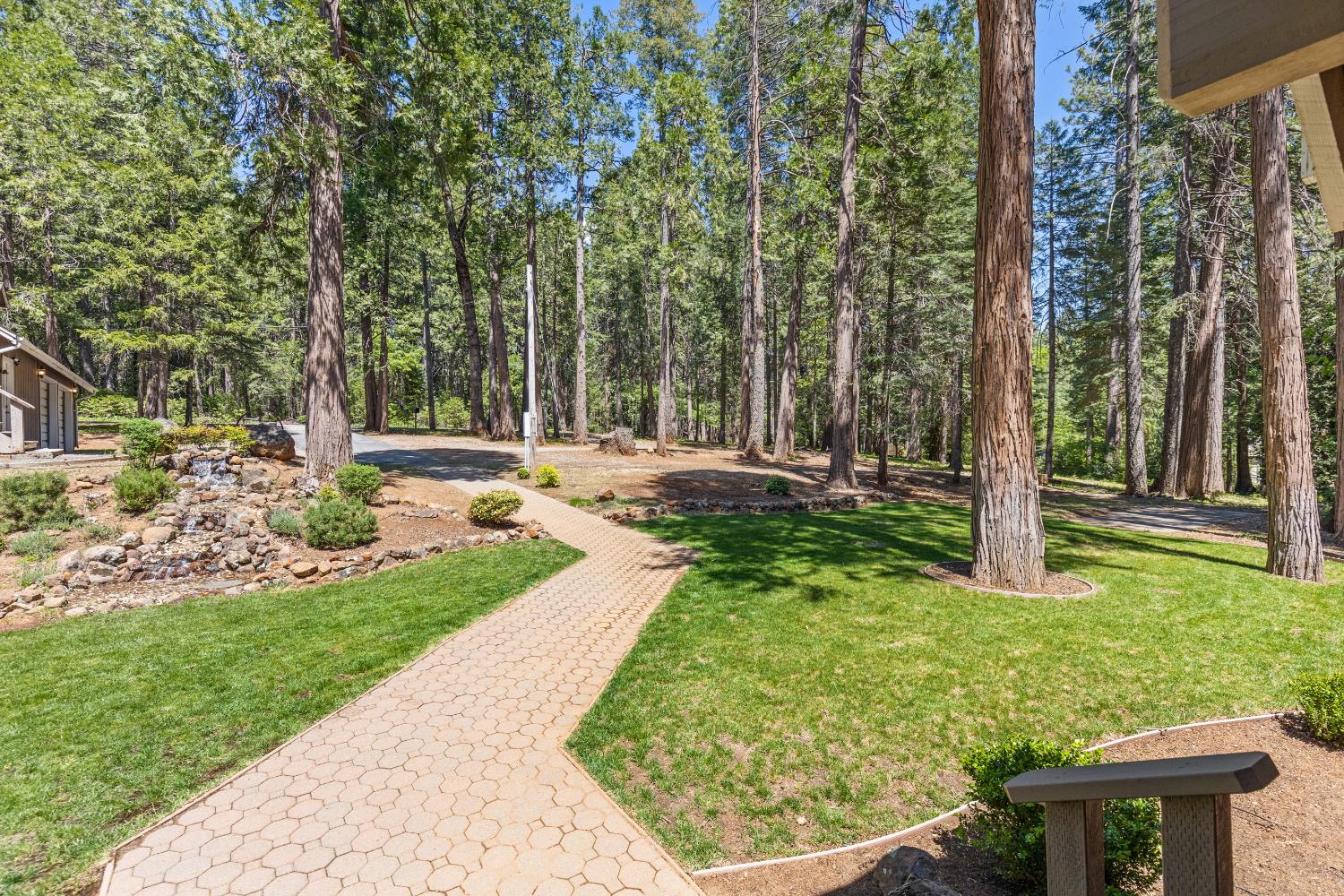 Detail Gallery Image 6 of 98 For 19163 Scotts Flat, Nevada City,  CA 95959 - 5 Beds | 5 Baths