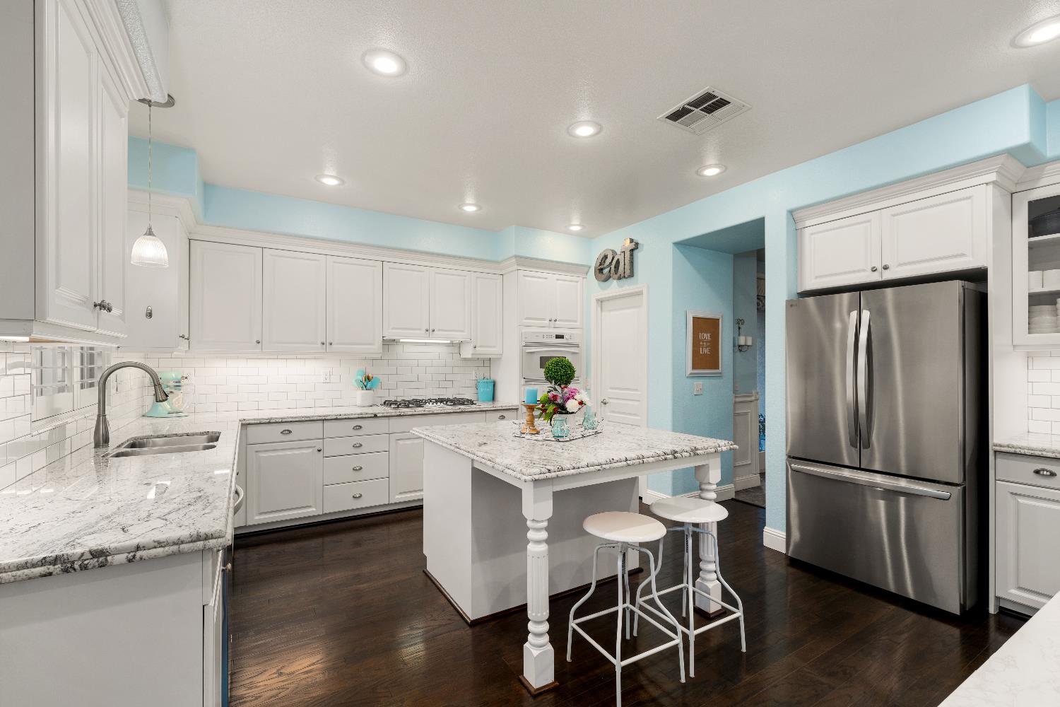 Detail Gallery Image 19 of 51 For 2240 Katzakian Way, Lodi,  CA 95242 - 4 Beds | 2/1 Baths