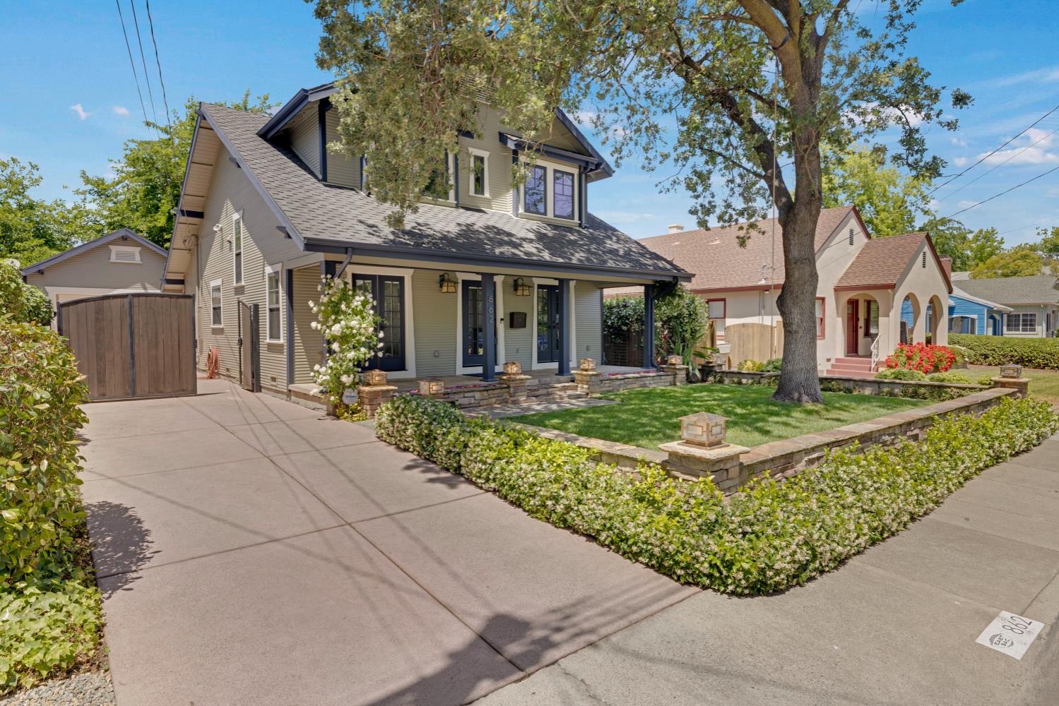 Detail Gallery Image 2 of 31 For 862 38th St, Sacramento,  CA 95816 - 3 Beds | 2/1 Baths