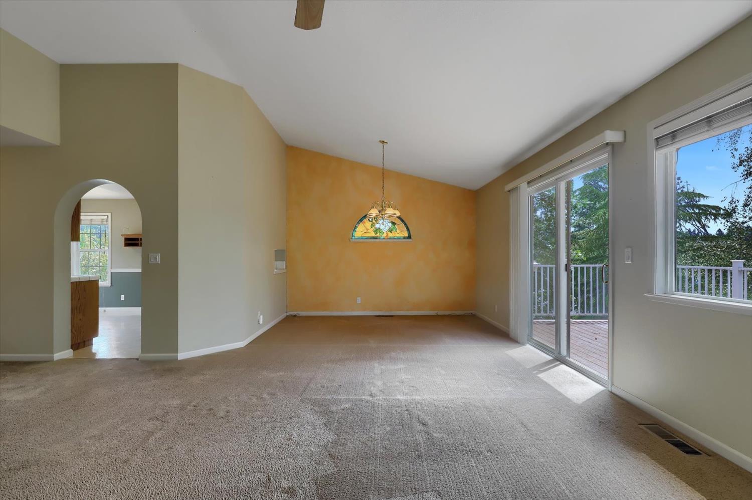 Detail Gallery Image 16 of 64 For 113 Holbrooke Way, Grass Valley,  CA 95945 - 2 Beds | 2 Baths