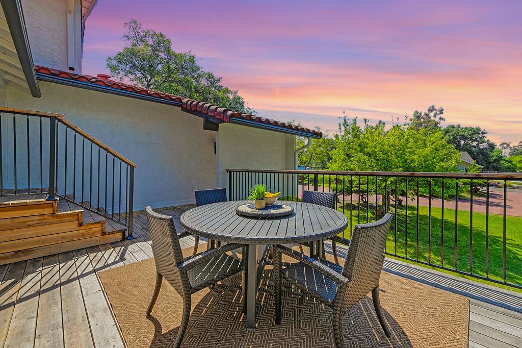 Detail Gallery Image 11 of 58 For 6895 Country Ct, Granite Bay,  CA 95746 - 4 Beds | 3 Baths