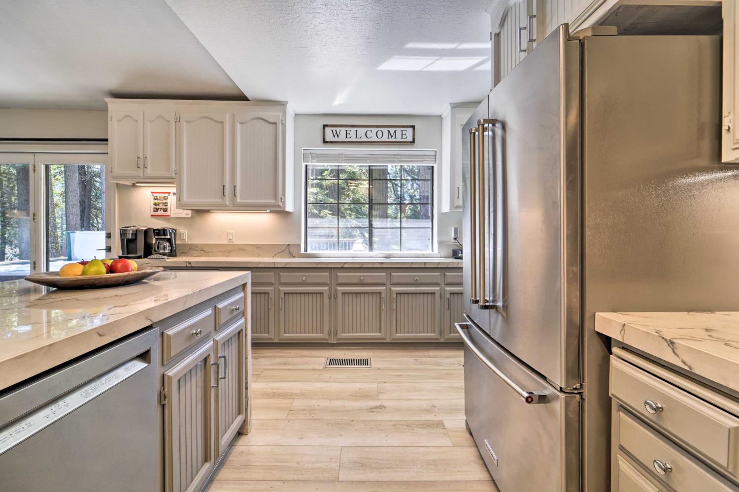 Detail Gallery Image 9 of 25 For 391 Tahoe Woods Blvd, Tahoe City,  CA 96145 - 3 Beds | 2 Baths