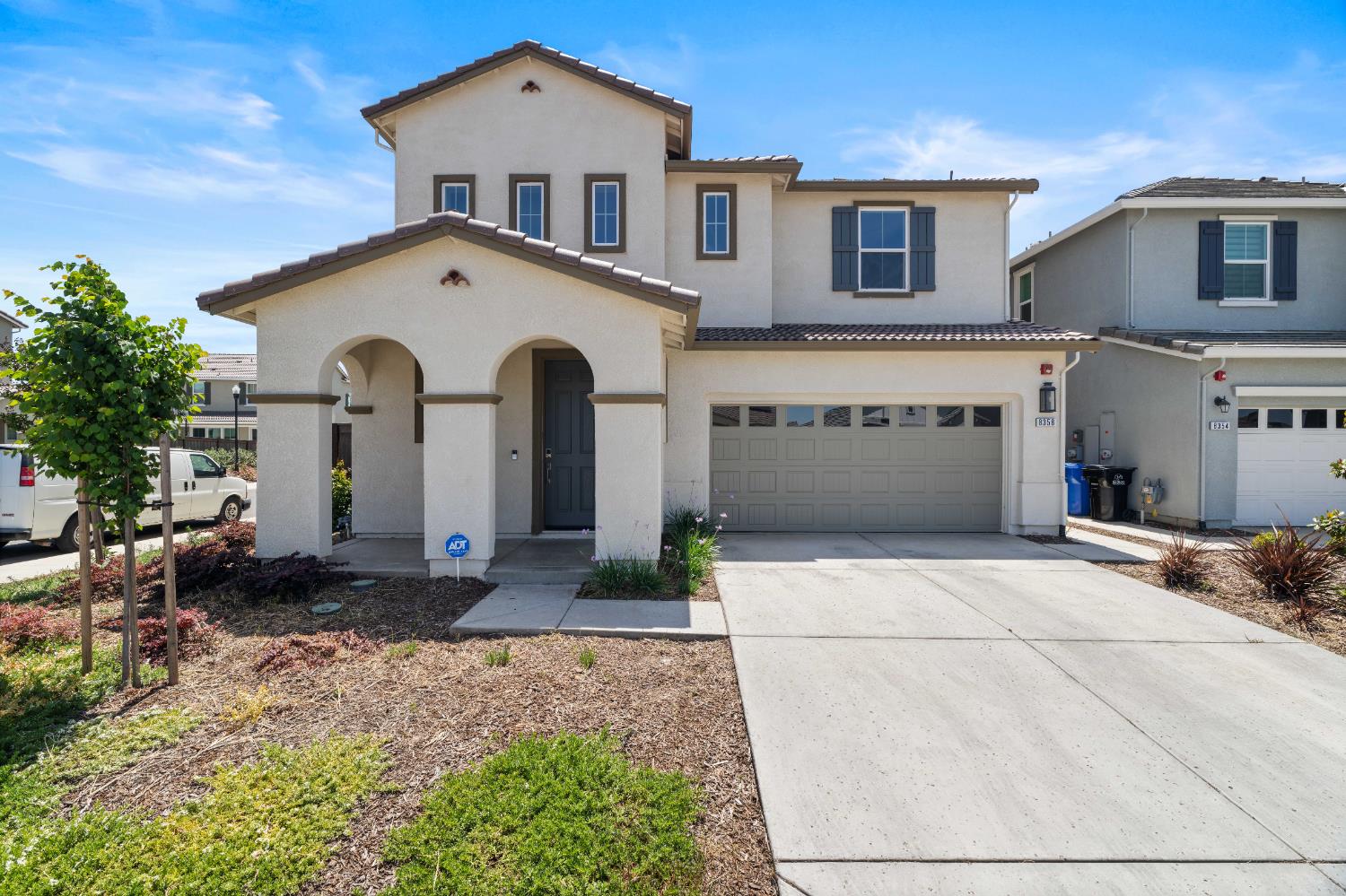 Detail Gallery Image 1 of 46 For 8358 Akino Ct, Elk Grove,  CA 95757 - 4 Beds | 3/1 Baths