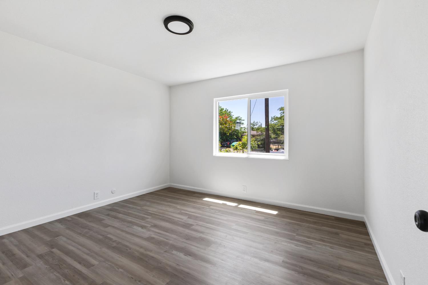 Detail Gallery Image 14 of 18 For 4803 Section, Stockton,  CA 95215 - 3 Beds | 1 Baths